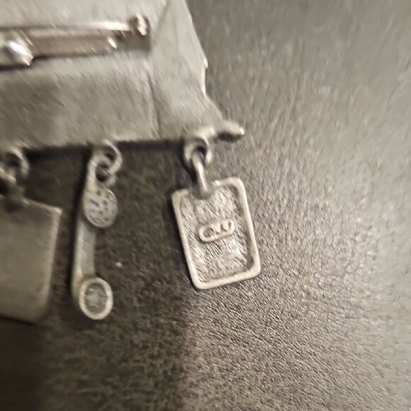 brooch - Picture 4 of 4